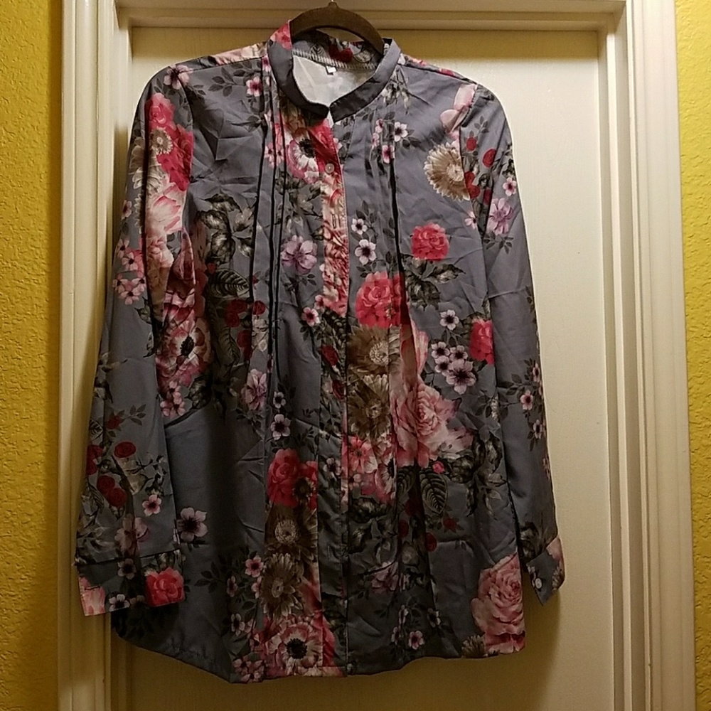 Flower naru collar blouse